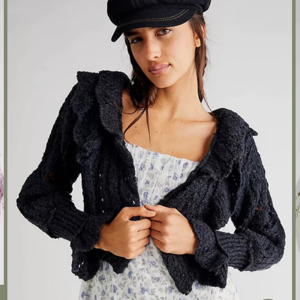 🩷💚FREE‎ PEOPLE AVERY CARDIGAN
